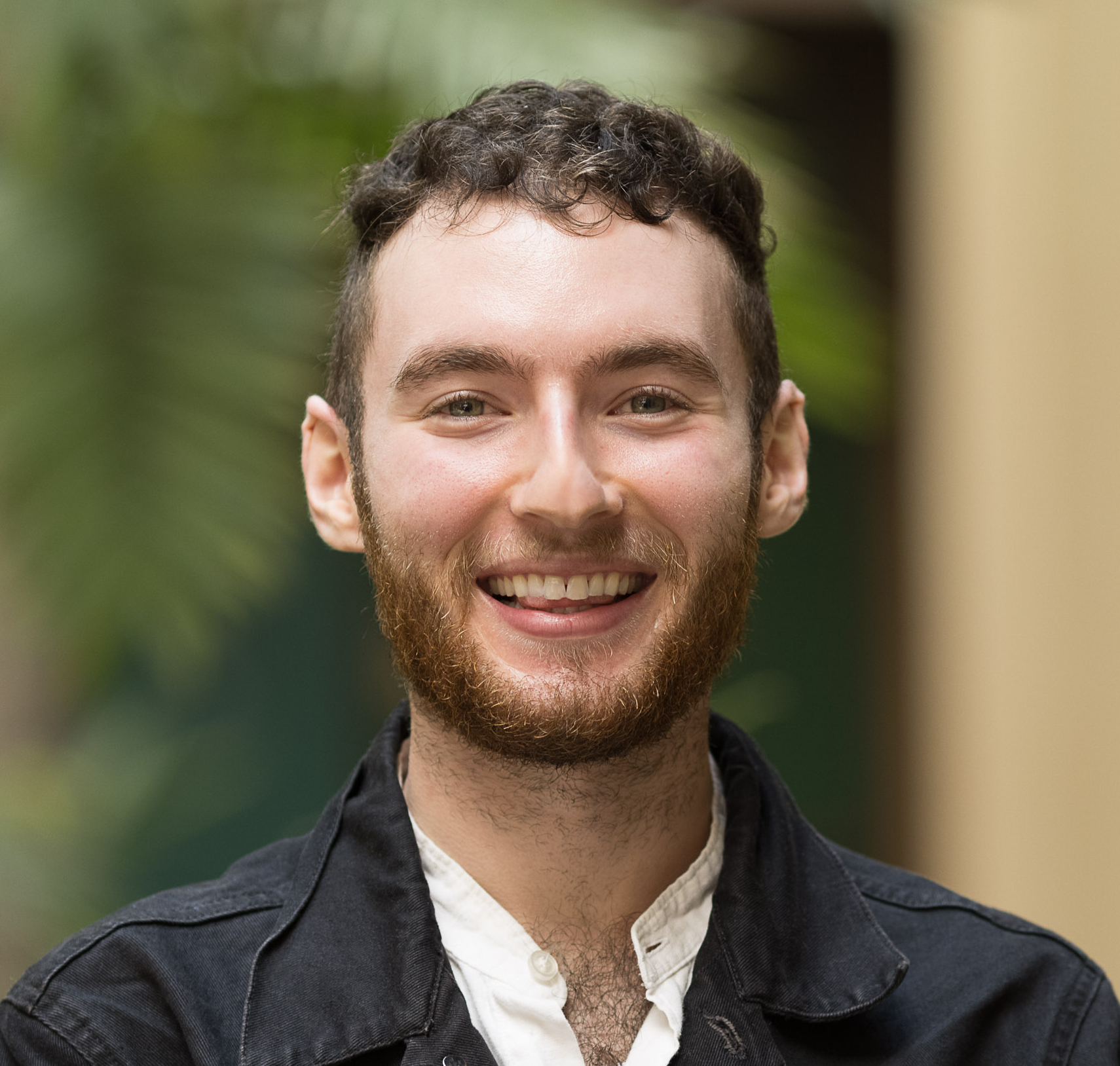 Headshot of Benjamin Weinger